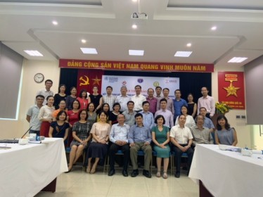 Giám sát bệnh lây truyền qua thực phẩm dựa vào phòng xét nghiệm.