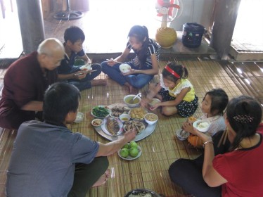 Phát triển VAC giúp cải thiện bữa ăn, nâng cao chất lượng cuộc sống