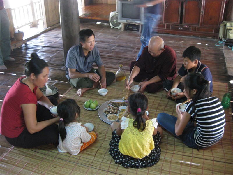 Báo cáo hoạt động triển khai Tuần lễ Dinh dưỡng và Phát triển từ 16-23/10/2015