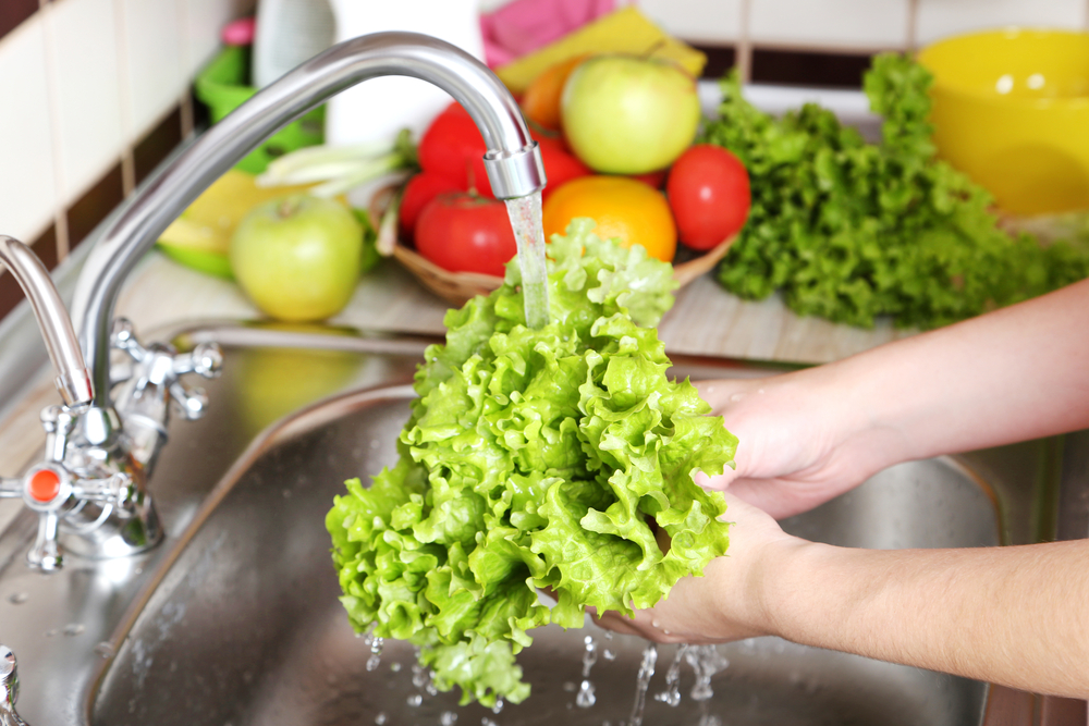 Sử dụng rau quả tươi thế nào để đảm bảo vệ sinh thực phẩm ?